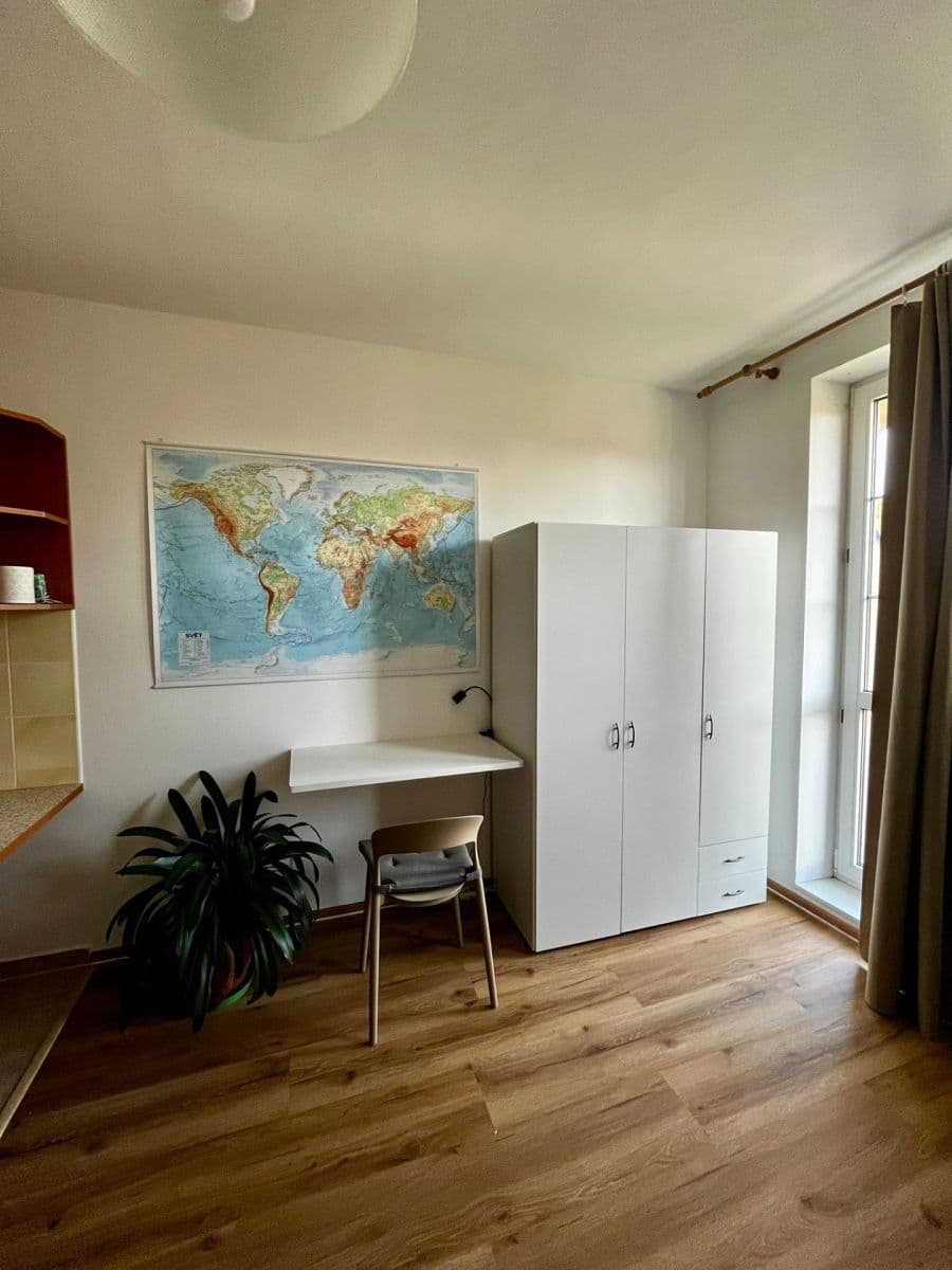 Studio flat to rent, 33 m², gen. Píky, Olomouc, Olomoucký Region Studio flat to rent, 33 m², gen. Píky, Olomouc, Olomoucký Region