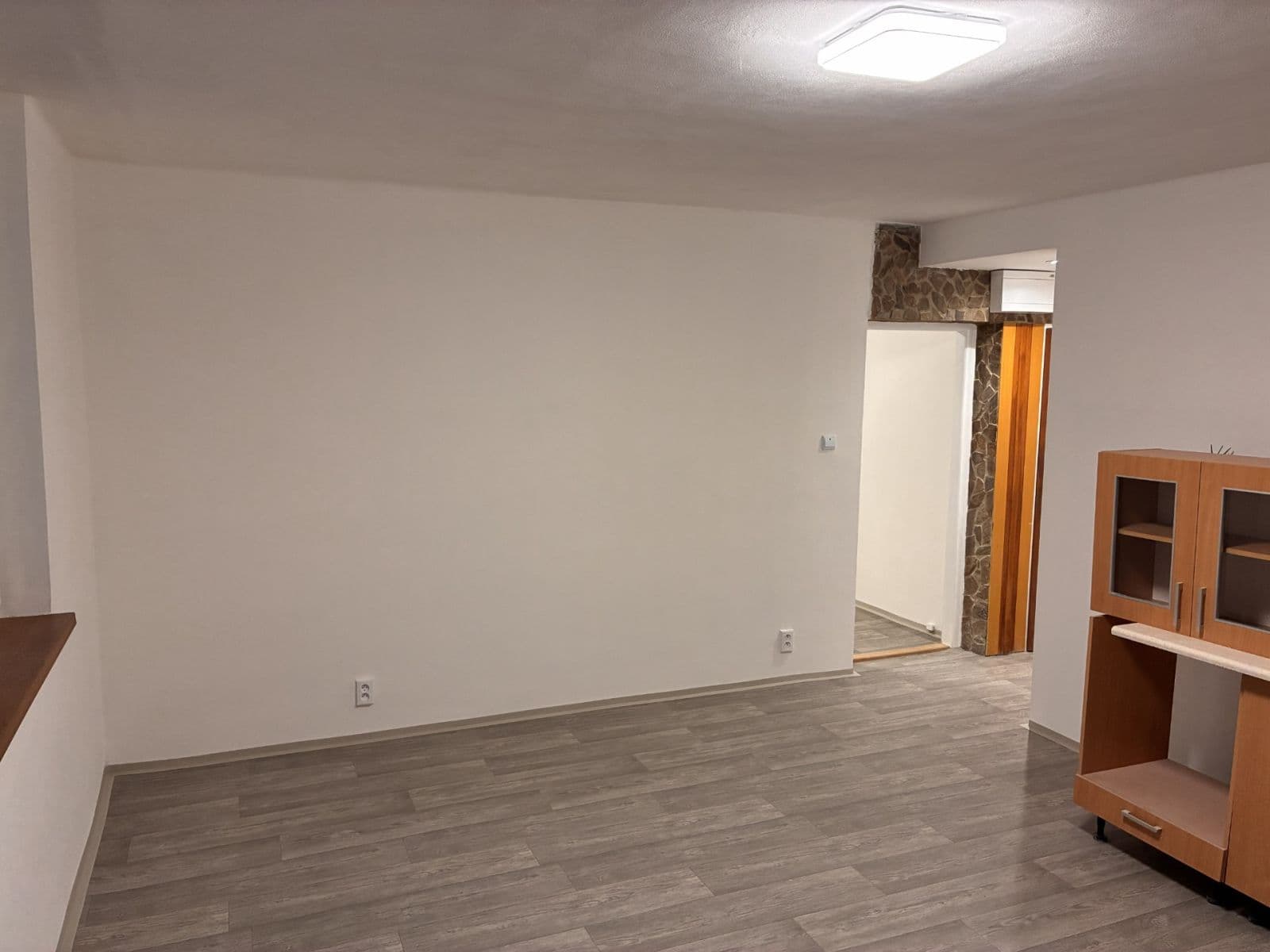 3 bedroom with open-plan kitchen flat to rent, 64 m², J. A. Komenského, Meziboří, Ústecký Region 3 bedroom with open-plan kitchen flat to rent, 64 m², J. A. Komenského, Meziboří, Ústecký Region