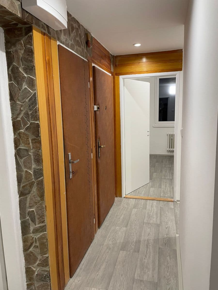 3 bedroom with open-plan kitchen flat to rent, 64 m², J. A. Komenského, Meziboří, Ústecký Region 3 bedroom with open-plan kitchen flat to rent, 64 m², J. A. Komenského, Meziboří, Ústecký Region