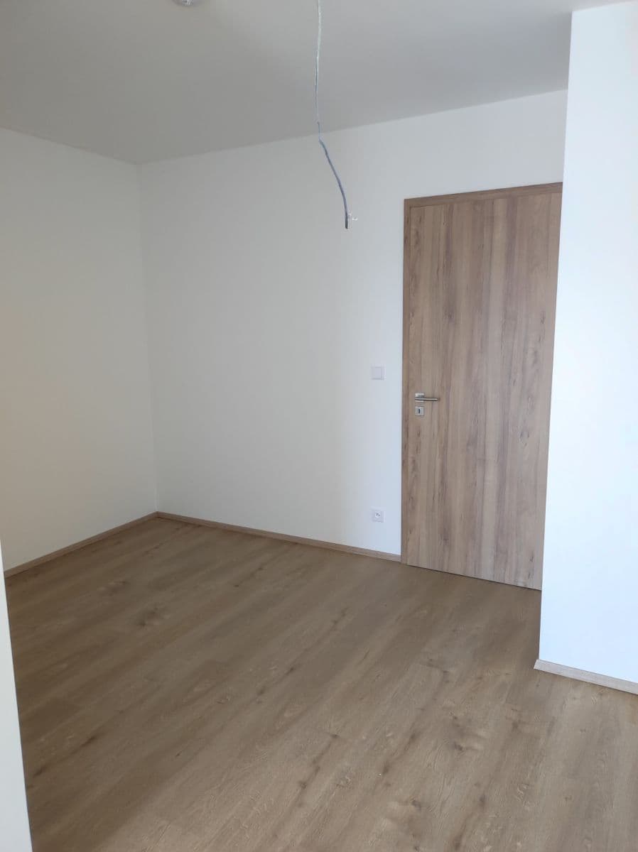 Studio flat to rent, 35 m², třída Generála Píky, Brno, Jihomoravský Region Studio flat to rent, 35 m², třída Generála Píky, Brno, Jihomoravský Region