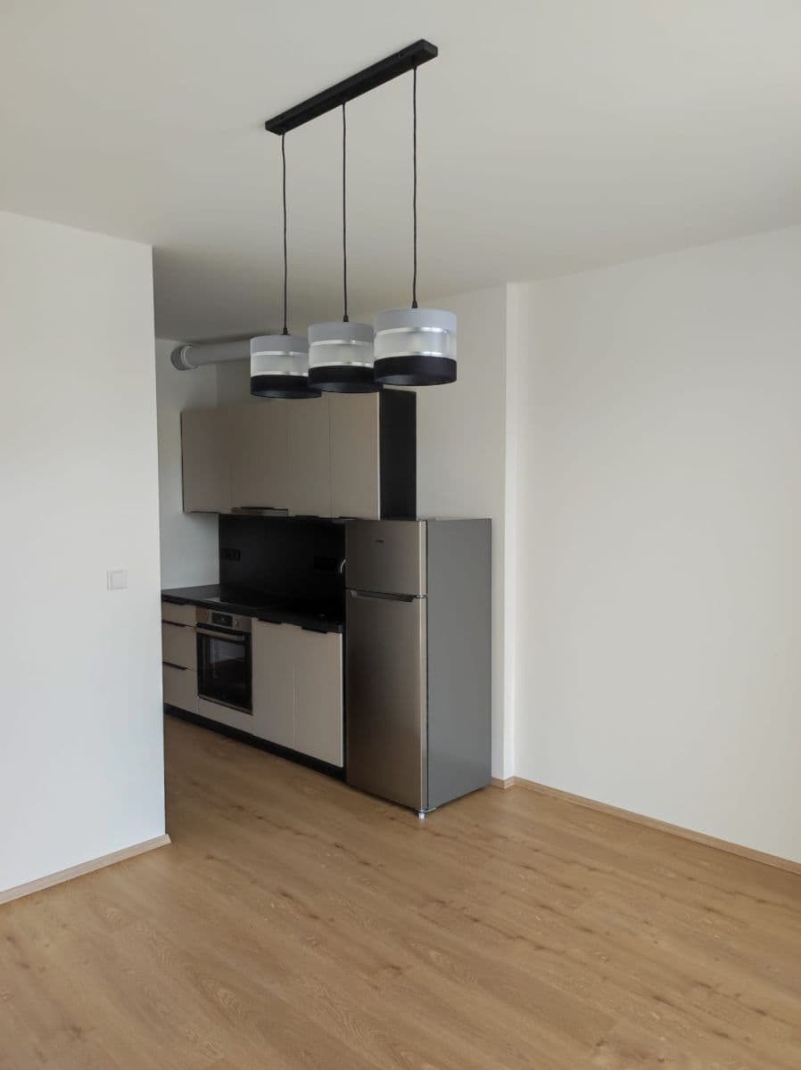 Studio flat to rent, 35 m², třída Generála Píky, Brno, Jihomoravský Region Studio flat to rent, 35 m², třída Generála Píky, Brno, Jihomoravský Region