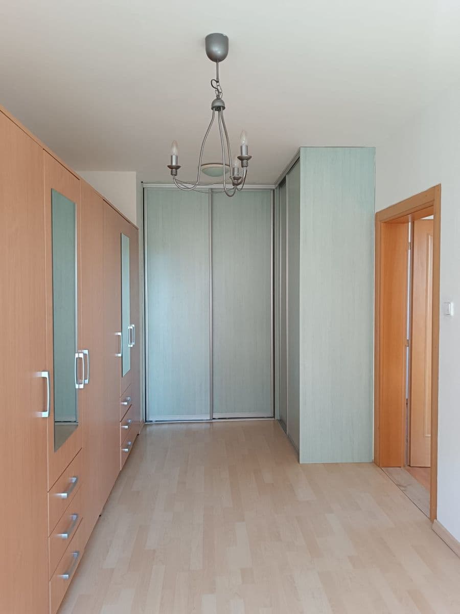 3 bedroom flat to rent, 77 m², Krosenská, Prague, Prague 3 bedroom flat to rent, 77 m², Krosenská, Prague, Prague