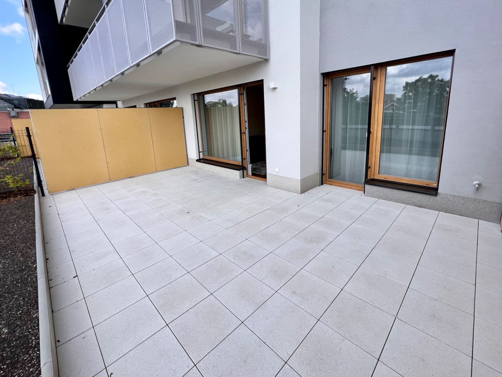1 bedroom with open-plan kitchen flat to rent, 53 m², U Plynárny, Prague, Prague 1 bedroom with open-plan kitchen flat to rent, 53 m², U Plynárny, Prague, Prague