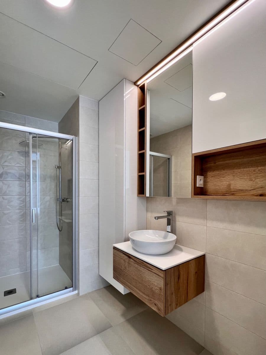 1 bedroom with open-plan kitchen flat to rent, 53 m², U Plynárny, Prague, Prague 1 bedroom with open-plan kitchen flat to rent, 53 m², U Plynárny, Prague, Prague