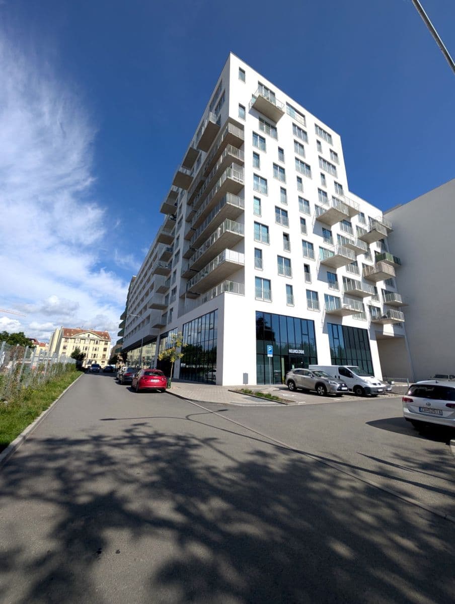 1 bedroom with open-plan kitchen flat to rent, 64 m², Nové sady, Brno, Jihomoravský Region 1 bedroom with open-plan kitchen flat to rent, 64 m², Nové sady, Brno, Jihomoravský Region