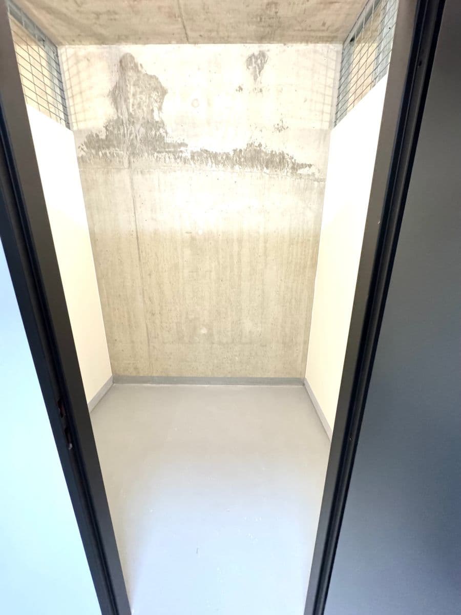 Studio flat to rent, 43 m², V Třešňovce, Prague, Prague Studio flat to rent, 43 m², V Třešňovce, Prague, Prague