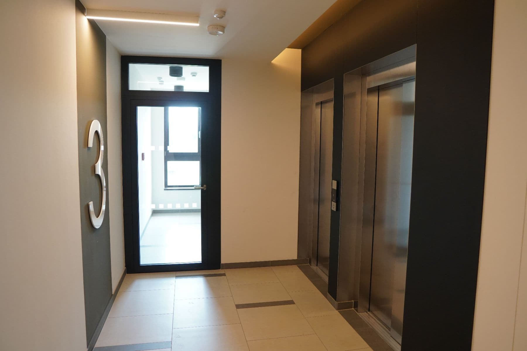 Studio flat to rent, 43 m², V Třešňovce, Prague, Prague Studio flat to rent, 43 m², V Třešňovce, Prague, Prague