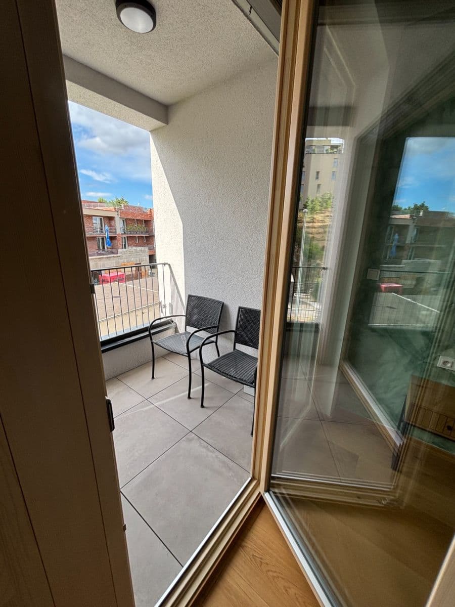 Studio flat to rent, 33 m², Vladimíra Kobranova, Prague, Prague Studio flat to rent, 33 m², Vladimíra Kobranova, Prague, Prague