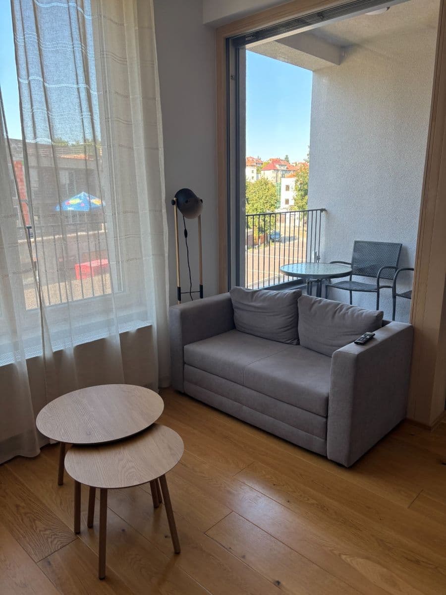 Studio flat to rent, 33 m², Vladimíra Kobranova, Prague, Prague Studio flat to rent, 33 m², Vladimíra Kobranova, Prague, Prague