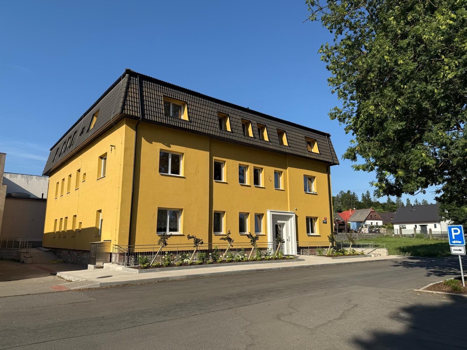 2 bedroom with open-plan kitchen flat to rent, 93 m², Krucemburk, Vysočina Region 2 bedroom with open-plan kitchen flat to rent, 93 m², Krucemburk, Vysočina Region