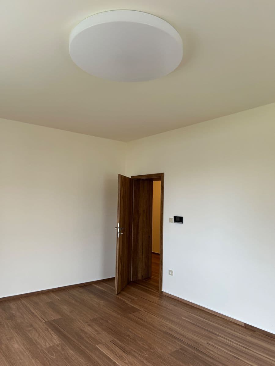 2 bedroom with open-plan kitchen flat to rent, 79 m², Krucemburk, Vysočina Region 2 bedroom with open-plan kitchen flat to rent, 79 m², Krucemburk, Vysočina Region