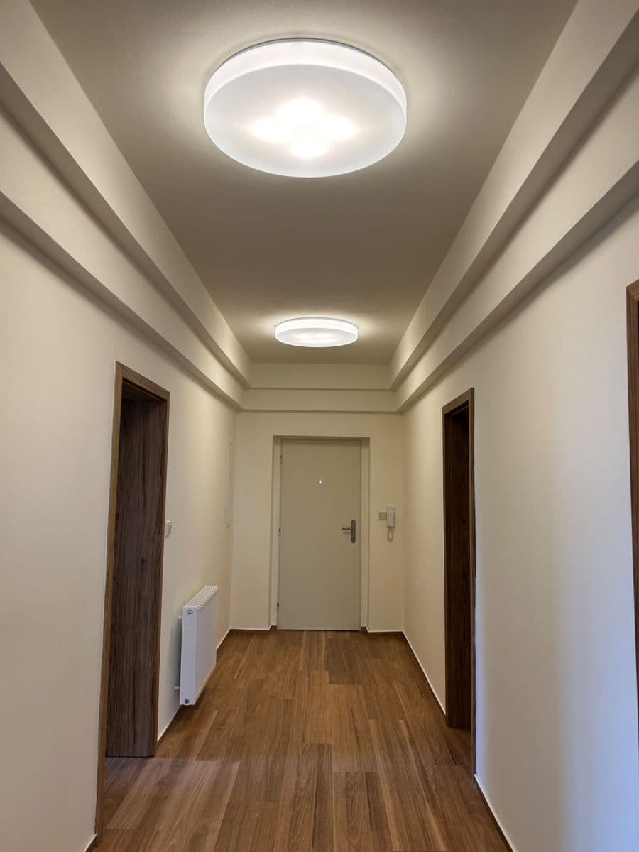2 bedroom with open-plan kitchen flat to rent, 79 m², Krucemburk, Vysočina Region 2 bedroom with open-plan kitchen flat to rent, 79 m², Krucemburk, Vysočina Region