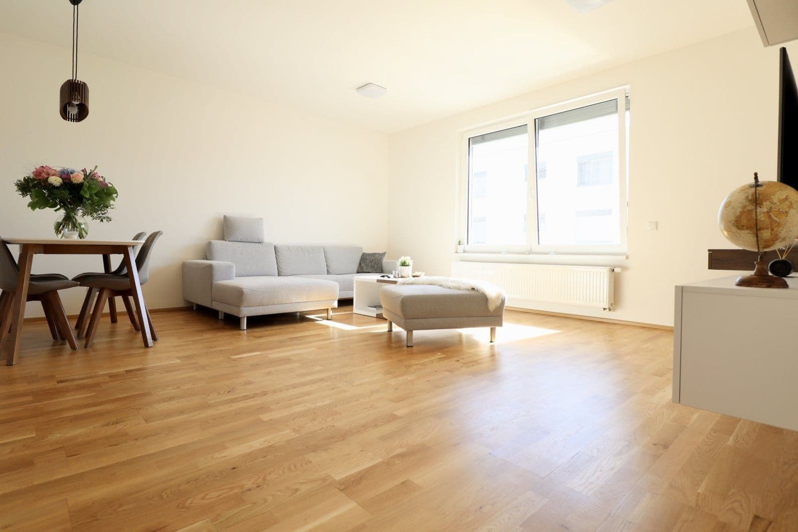 2 bedroom with open-plan kitchen flat to rent, 74 m², Škvorecká, Úvaly, Středočeský Region 2 bedroom with open-plan kitchen flat to rent, 74 m², Škvorecká, Úvaly, Středočeský Region