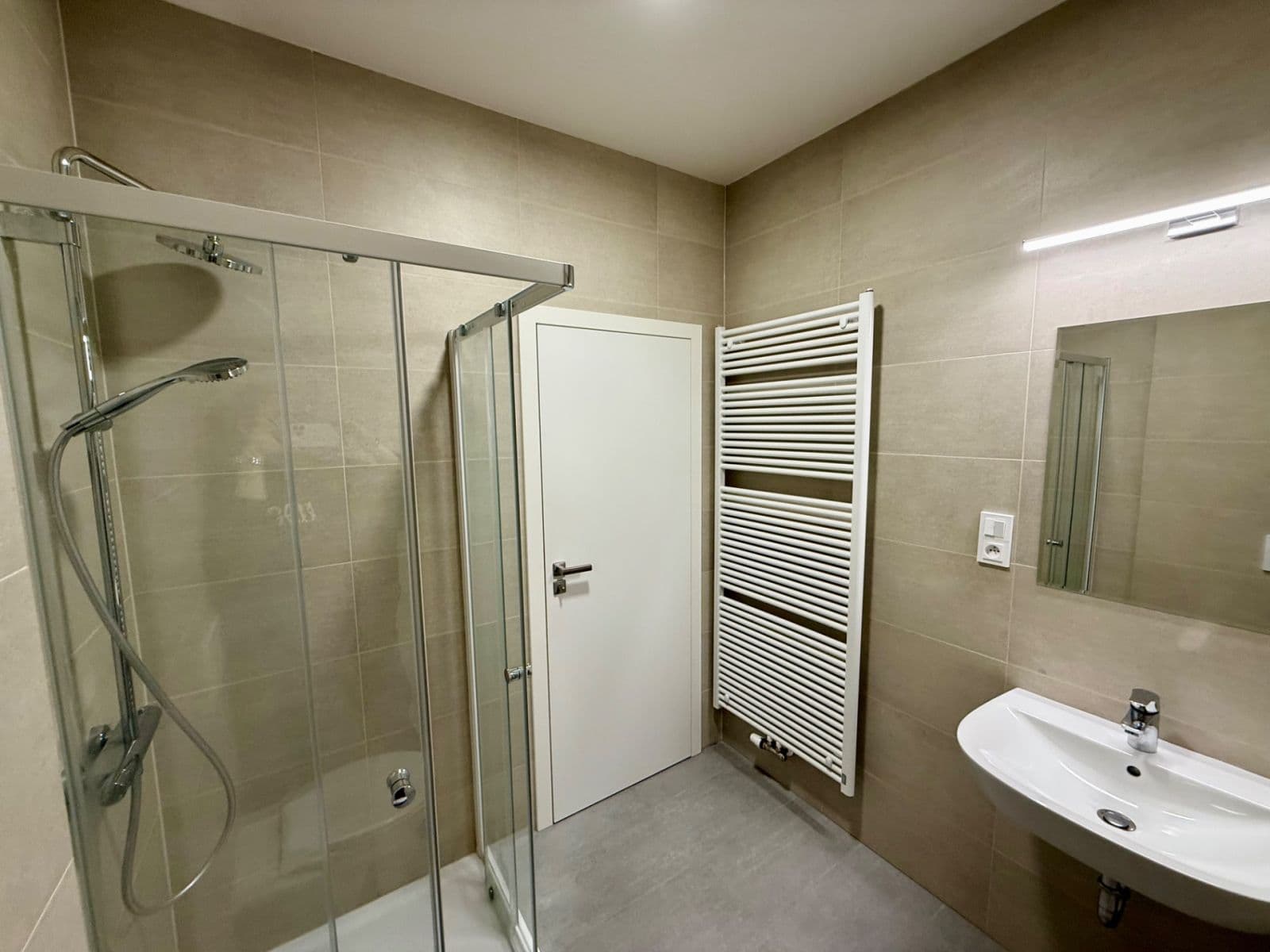 Studio flat to rent, 24 m², Pod Rybníkem, Prague, Prague Studio flat to rent, 24 m², Pod Rybníkem, Prague, Prague