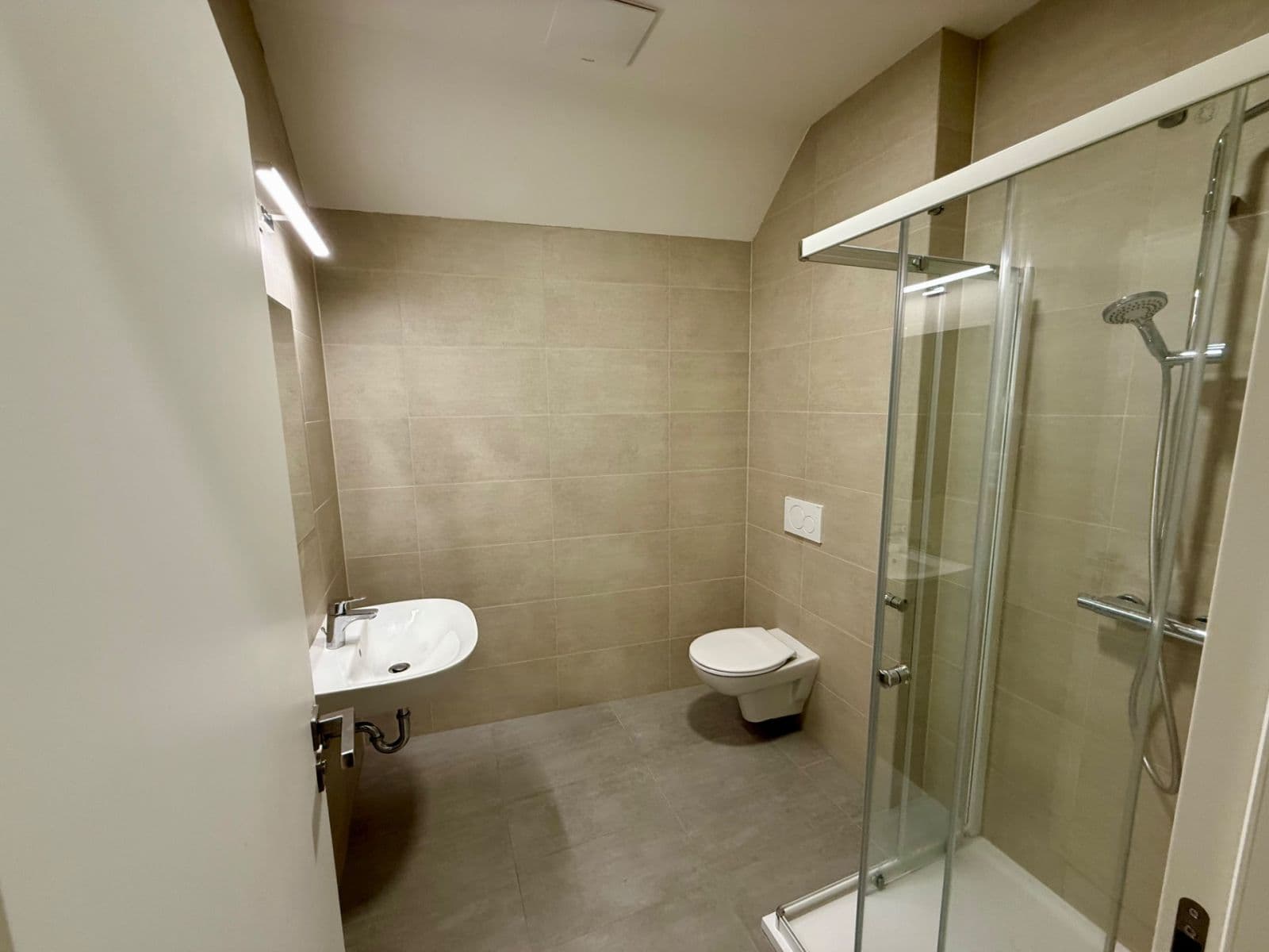 Studio flat to rent, 24 m², Pod Rybníkem, Prague, Prague Studio flat to rent, 24 m², Pod Rybníkem, Prague, Prague