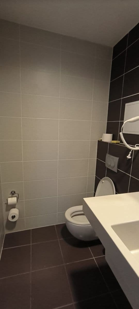 Studio flat to rent, 30 m², Suchdolské náměstí, Prague, Prague Studio flat to rent, 30 m², Suchdolské náměstí, Prague, Prague