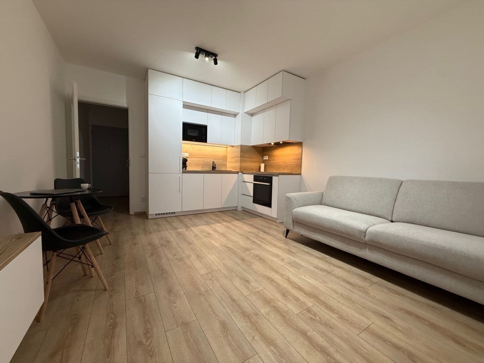 Studio flat to rent, 28 m², Spolková, Brno, Jihomoravský Region Studio flat to rent, 28 m², Spolková, Brno, Jihomoravský Region