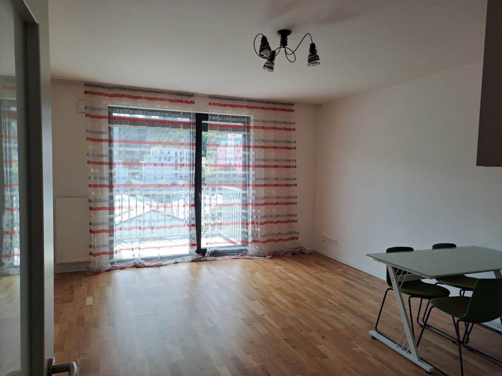 Studio flat to rent, 35 m², Plzeňská, Prague, Prague Studio flat to rent, 35 m², Plzeňská, Prague, Prague