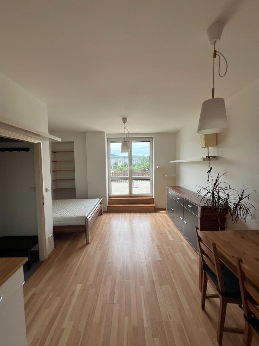 Studio flat to rent, 55 m², Pod Homolkou, Prague, Prague Studio flat to rent, 55 m², Pod Homolkou, Prague, Prague