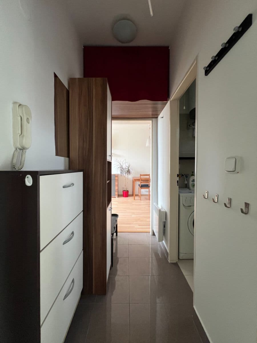 Studio flat to rent, 55 m², Pod Homolkou, Prague, Prague Studio flat to rent, 55 m², Pod Homolkou, Prague, Prague