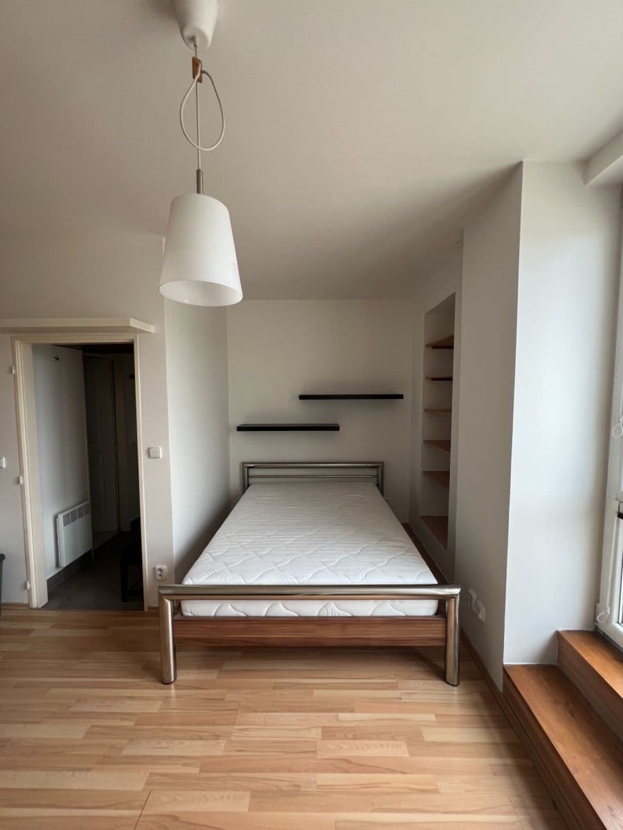Studio flat to rent, 55 m², Pod Homolkou, Prague, Prague Studio flat to rent, 55 m², Pod Homolkou, Prague, Prague