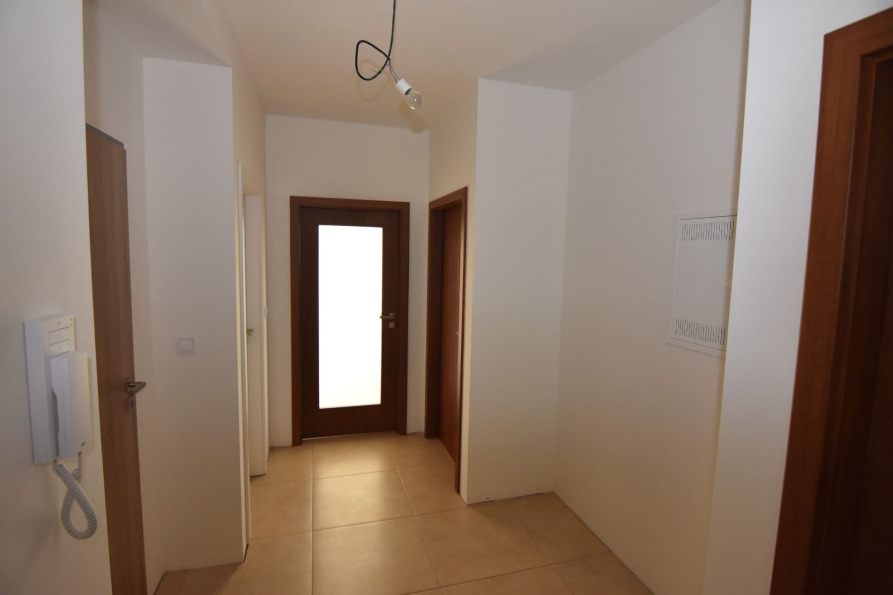 2 bedroom with open-plan kitchen flat to rent, 75 m², Armádní, Milovice, Středočeský Region 2 bedroom with open-plan kitchen flat to rent, 75 m², Armádní, Milovice, Středočeský Region