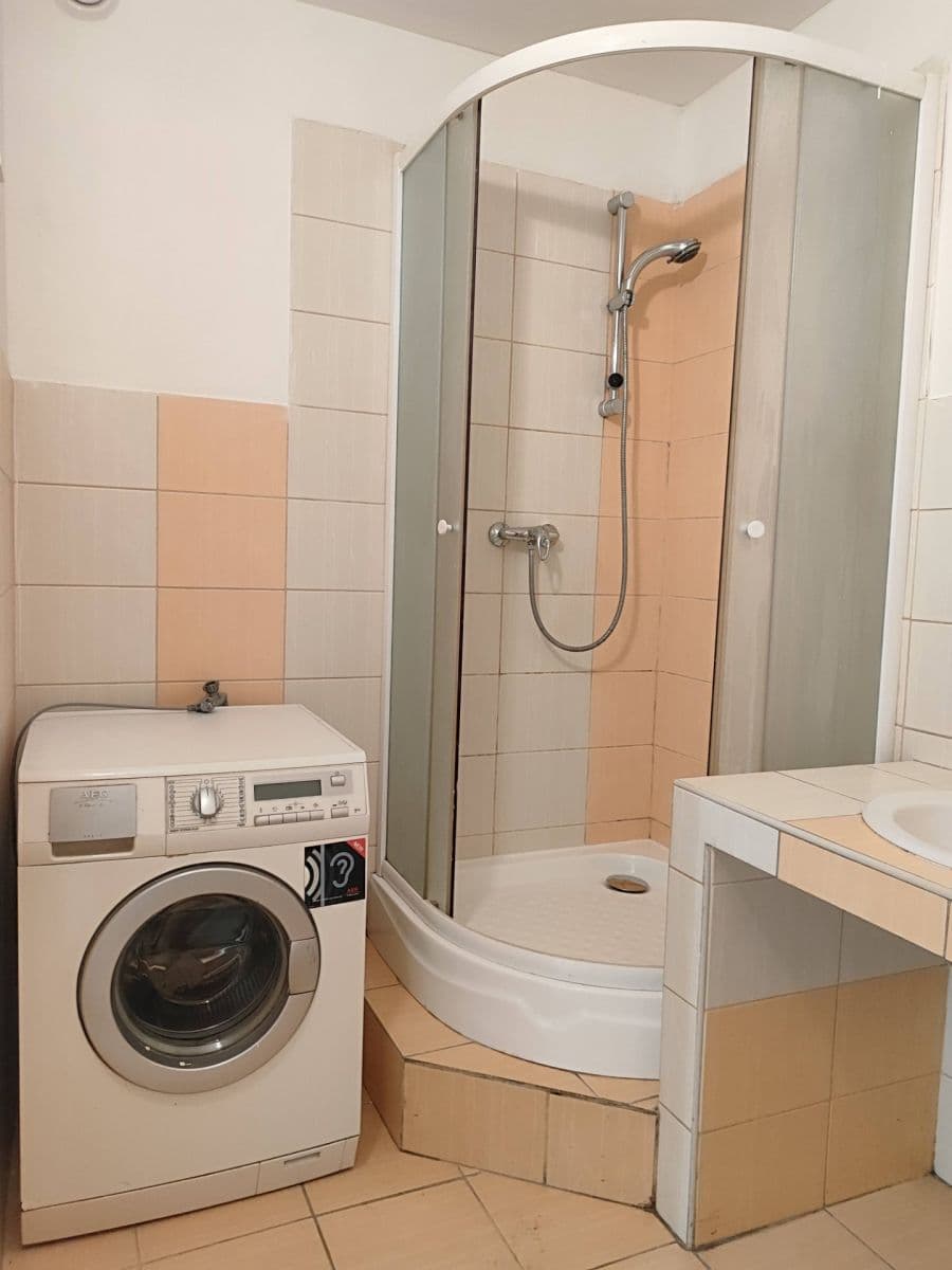 1 bedroom with open-plan kitchen flat to rent, 60 m², Švabinského, Valašské Meziříčí, Zlínský Region 1 bedroom with open-plan kitchen flat to rent, 60 m², Švabinského, Valašské Meziříčí, Zlínský Region