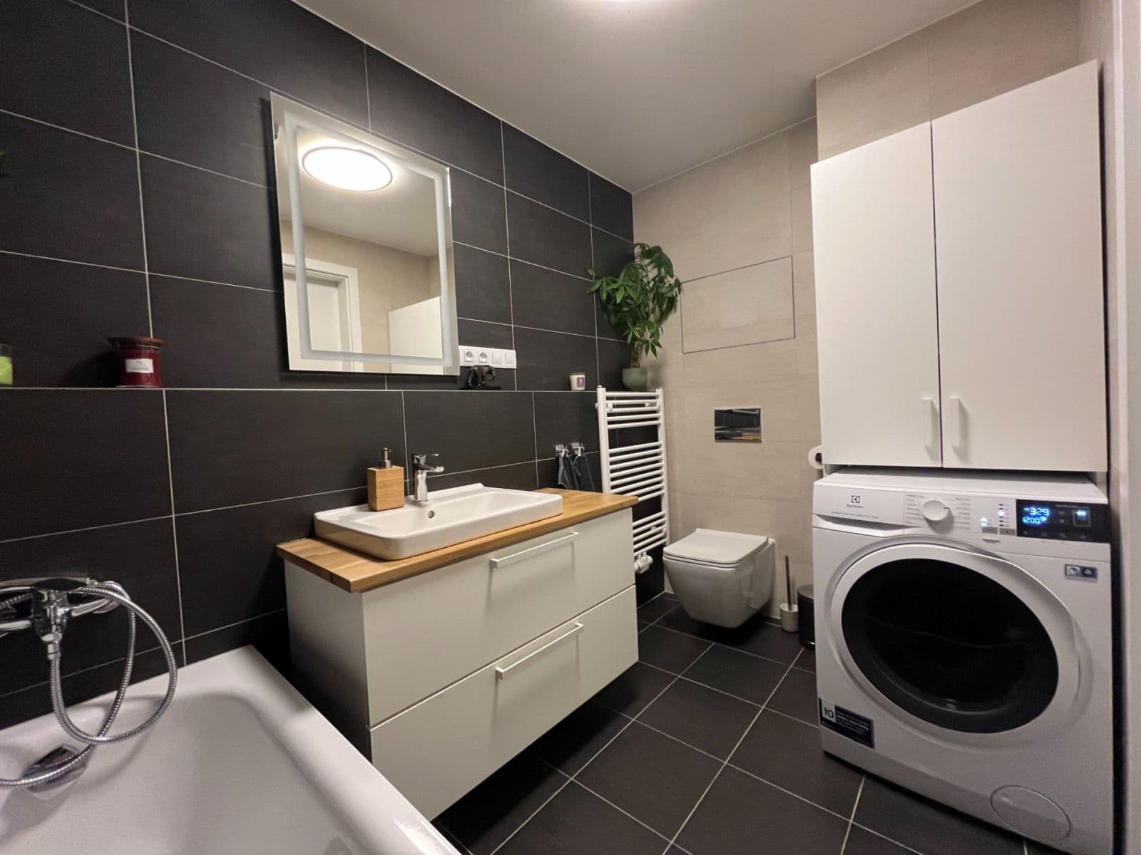 1 bedroom with open-plan kitchen flat to rent, 54 m², Olgy Havlové, Prague, Prague 1 bedroom with open-plan kitchen flat to rent, 54 m², Olgy Havlové, Prague, Prague