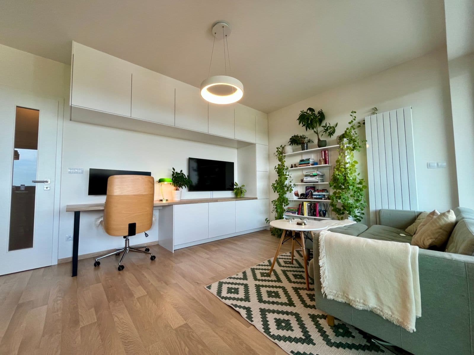 1 bedroom with open-plan kitchen flat to rent, 54 m², Olgy Havlové, Prague, Prague 1 bedroom with open-plan kitchen flat to rent, 54 m², Olgy Havlové, Prague, Prague