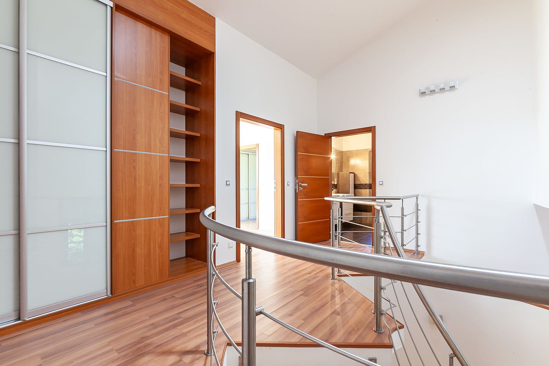 house for sale, 232 m², Na Kopečku, Klecany, Středočeský Region house for sale, 232 m², Na Kopečku, Klecany, Středočeský Region