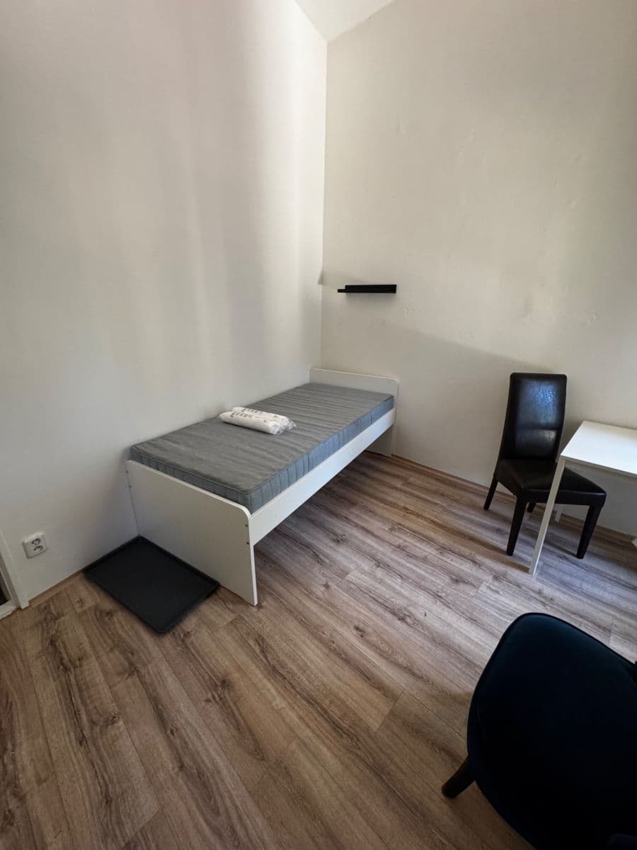 7 bedroom flat to rent, 12 m², Hudcova, Brno, Jihomoravský Region 7 bedroom flat to rent, 12 m², Hudcova, Brno, Jihomoravský Region