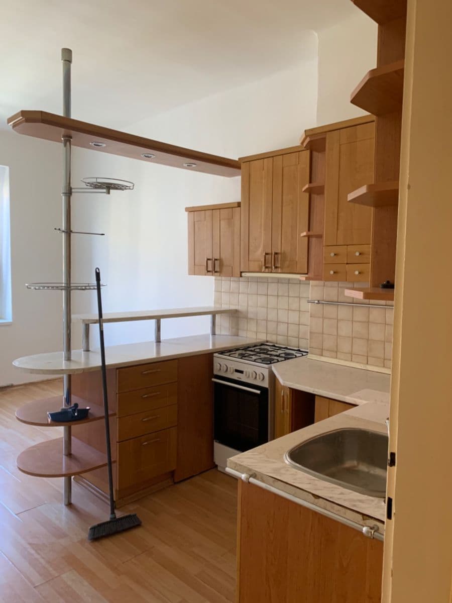 1 bedroom with open-plan kitchen flat to rent, 54 m², 28. pluku, Prague, Prague 1 bedroom with open-plan kitchen flat to rent, 54 m², 28. pluku, Prague, Prague