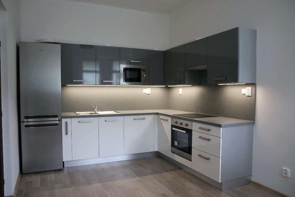 2 bedroom flat to rent, 73 m², Na Okrouhlíku, Prague, Prague 2 bedroom flat to rent, 73 m², Na Okrouhlíku, Prague, Prague