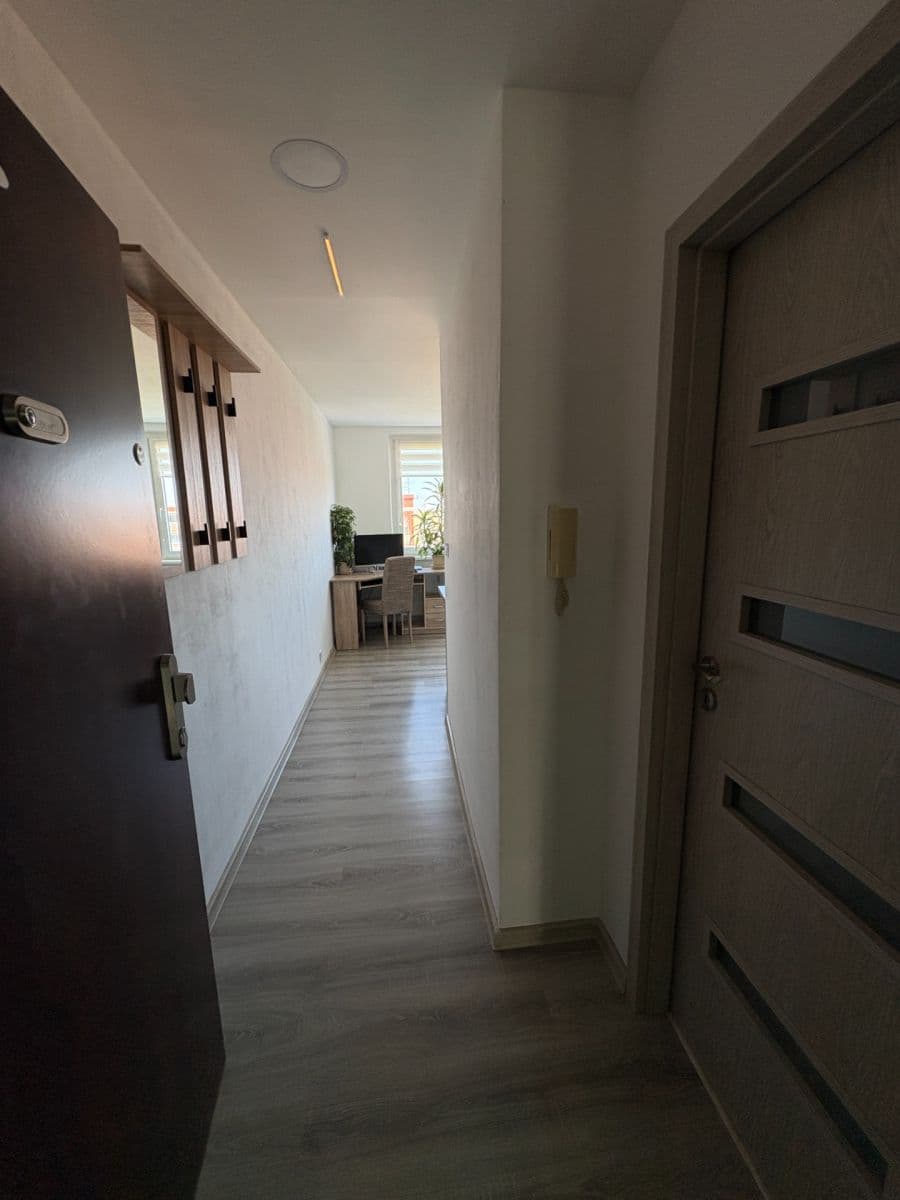 1 bedroom flat to rent, 40 m², Mládežnická, Jirkov, Ústecký Region 1 bedroom flat to rent, 40 m², Mládežnická, Jirkov, Ústecký Region