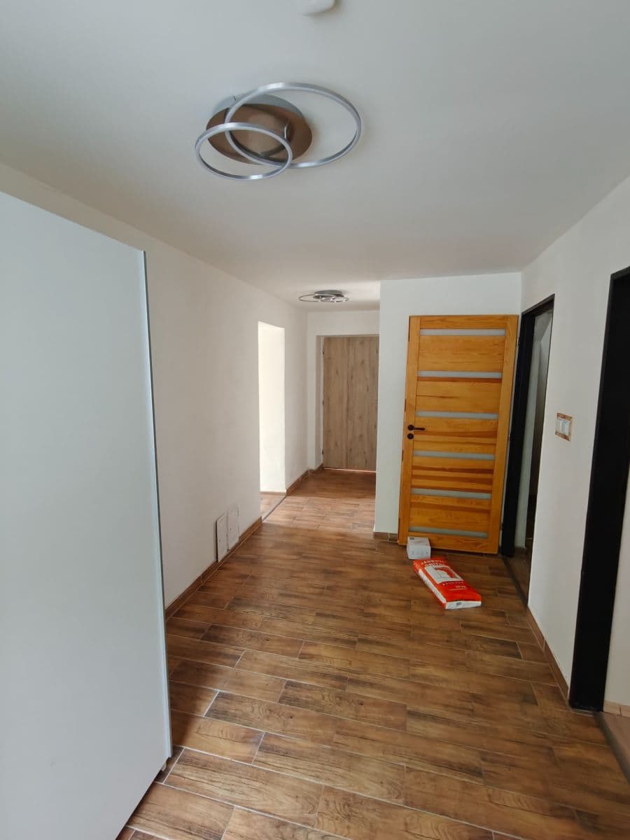 2 bedroom with open-plan kitchen flat to rent, 90 m², U Šamotky, Liberec, Liberecký Region 2 bedroom with open-plan kitchen flat to rent, 90 m², U Šamotky, Liberec, Liberecký Region