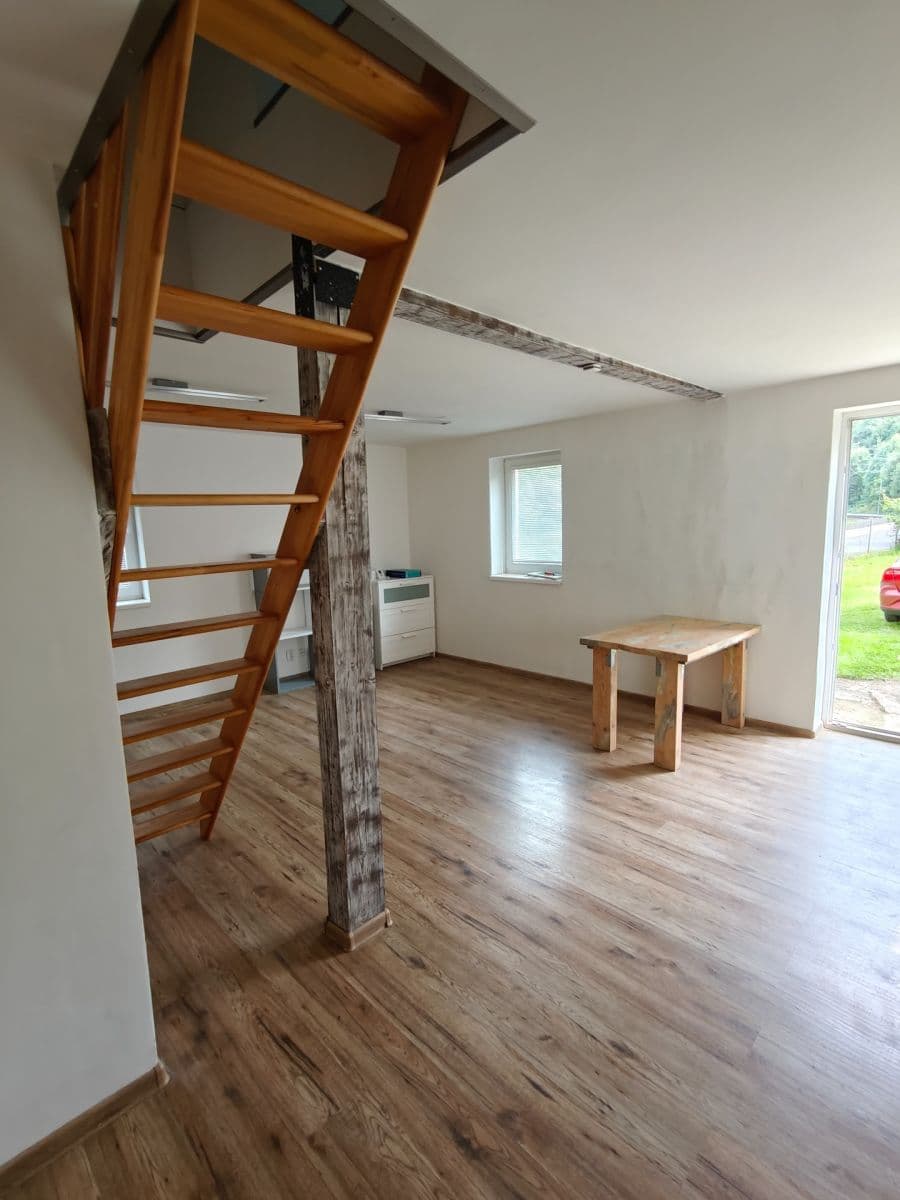 2 bedroom with open-plan kitchen flat to rent, 90 m², U Šamotky, Liberec, Liberecký Region 2 bedroom with open-plan kitchen flat to rent, 90 m², U Šamotky, Liberec, Liberecký Region