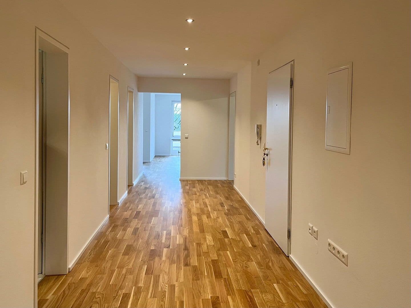 2 bedroom with open-plan kitchen flat to rent, 115 m², Göppingen, Baden-Württemberg 2 bedroom with open-plan kitchen flat to rent, 115 m², Göppingen, Baden-Württemberg