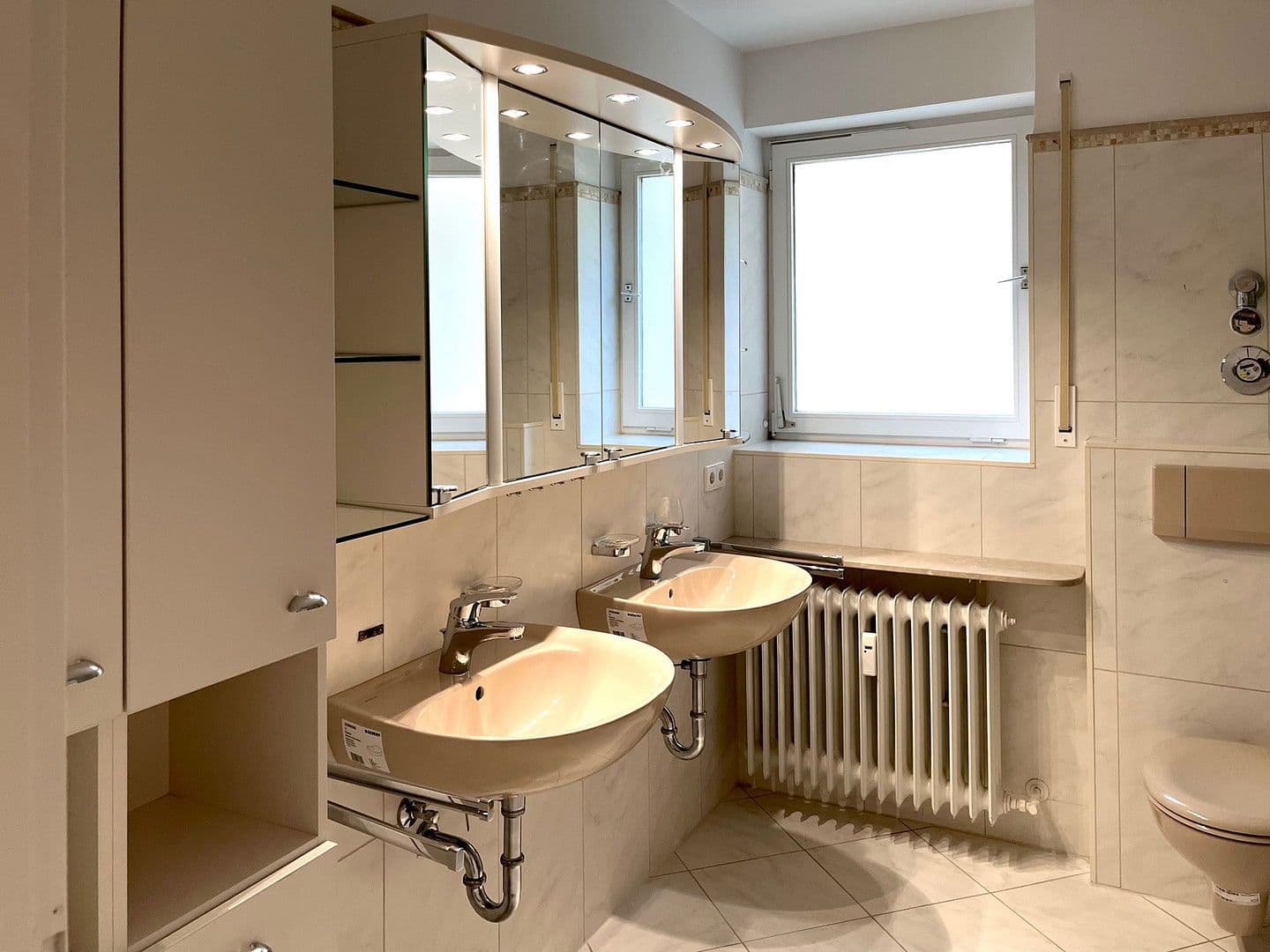 2 bedroom with open-plan kitchen flat to rent, 115 m², Göppingen, Baden-Württemberg 2 bedroom with open-plan kitchen flat to rent, 115 m², Göppingen, Baden-Württemberg