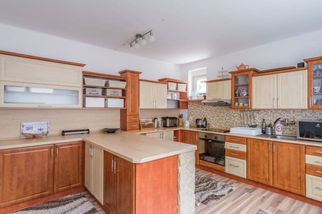 house for sale, 440 m², Údolní, Úštěk, Ústecký Region house for sale, 440 m², Údolní, Úštěk, Ústecký Region