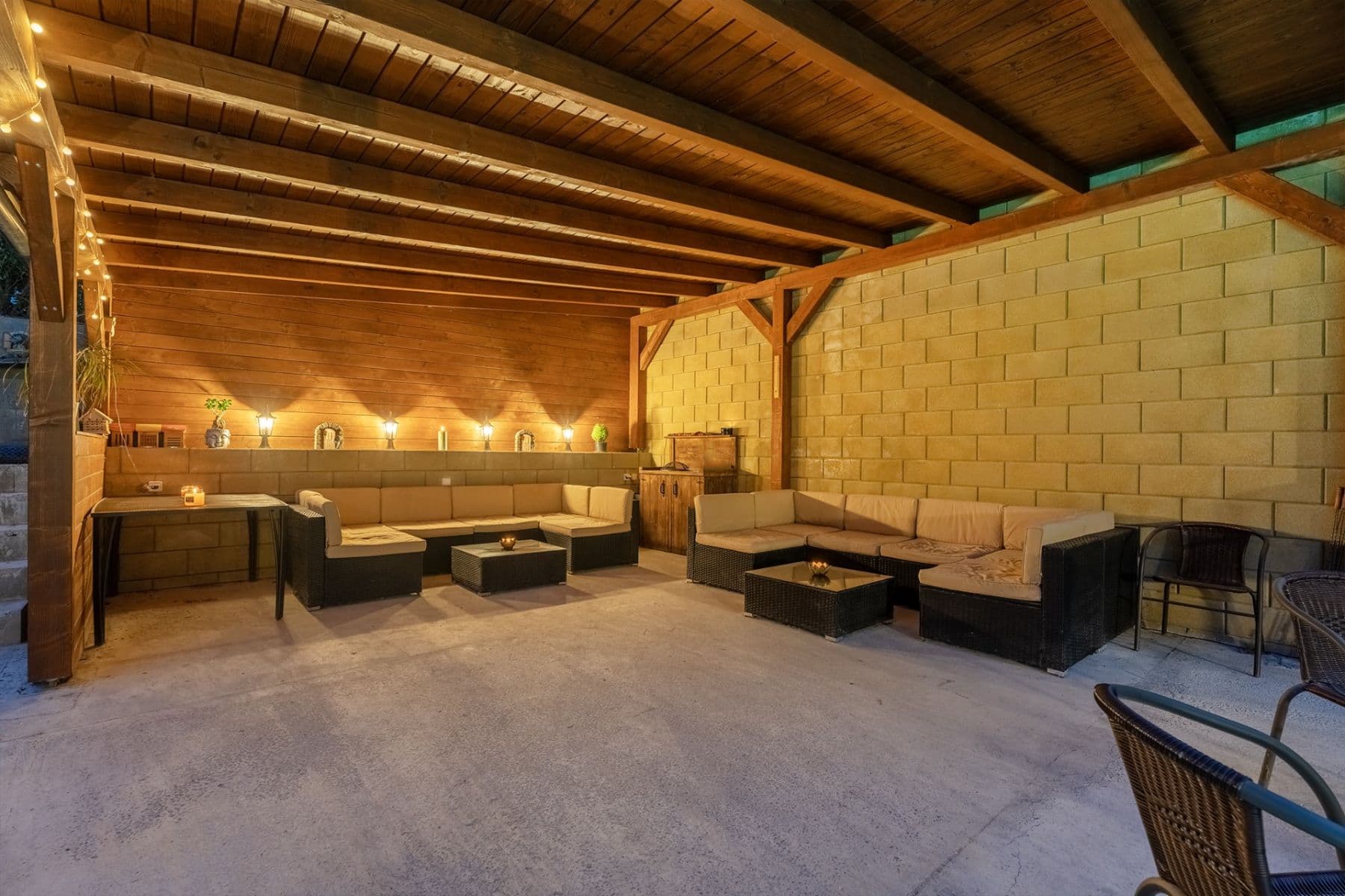 house for sale, 229 m², U Skalky, Veleň, Středočeský Region house for sale, 229 m², U Skalky, Veleň, Středočeský Region