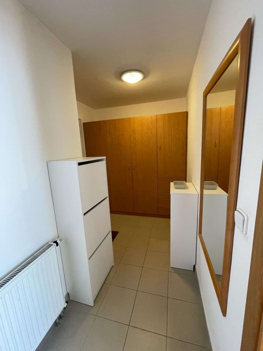 Studio flat to rent, 34 m², Počernická, Prague, Prague Studio flat to rent, 34 m², Počernická, Prague, Prague