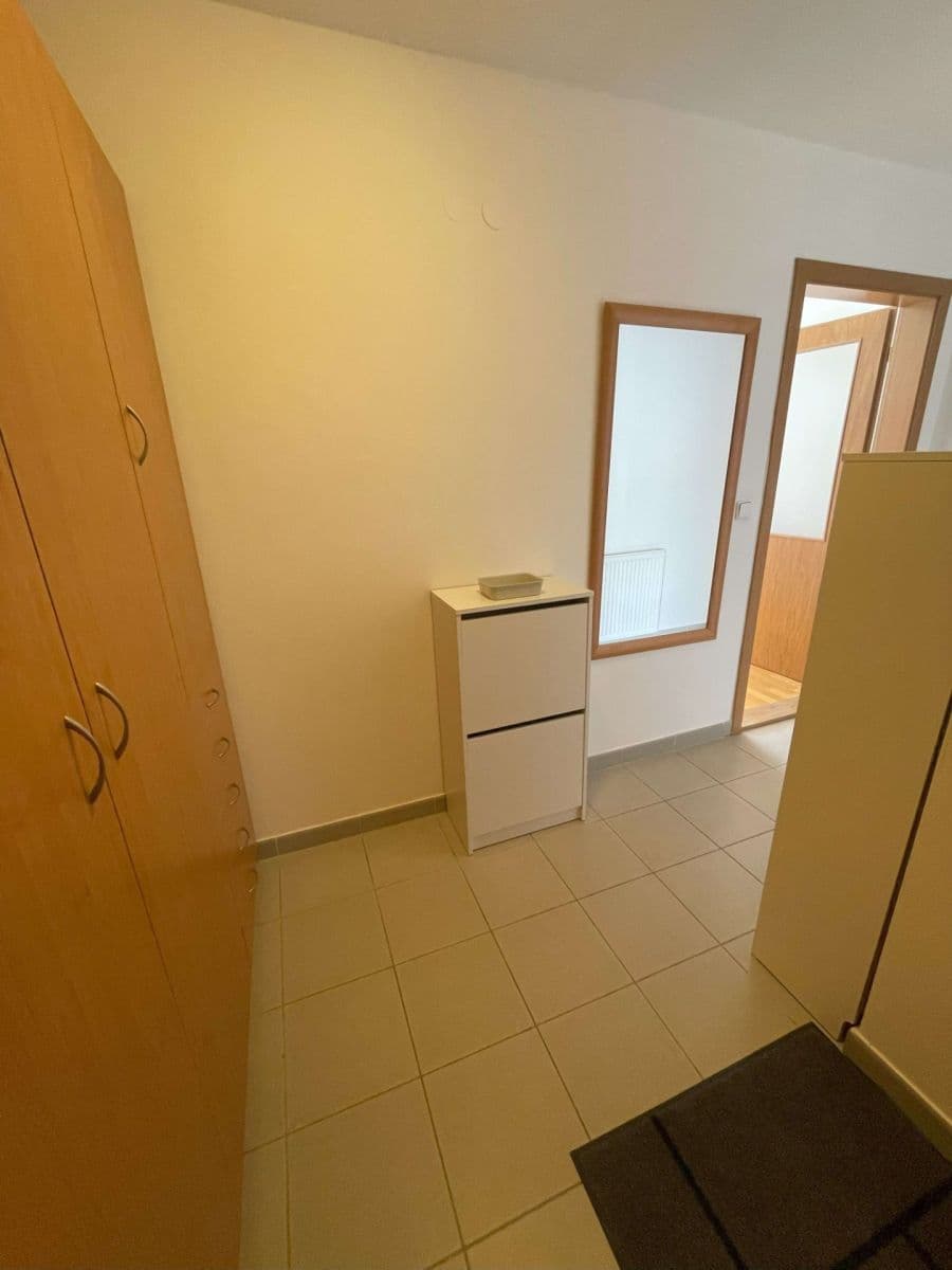 Studio flat to rent, 34 m², Počernická, Prague, Prague Studio flat to rent, 34 m², Počernická, Prague, Prague