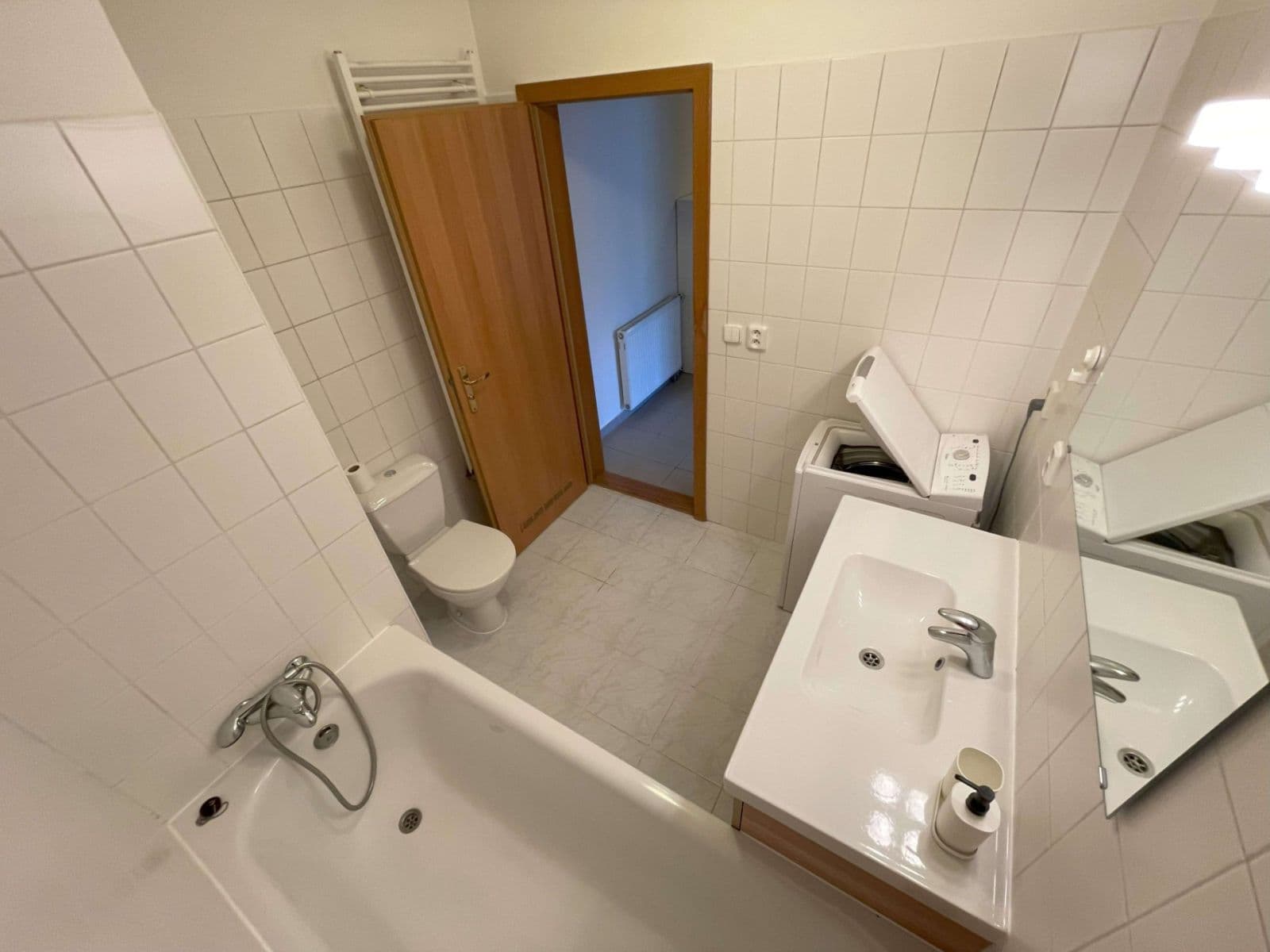 Studio flat to rent, 34 m², Počernická, Prague, Prague Studio flat to rent, 34 m², Počernická, Prague, Prague