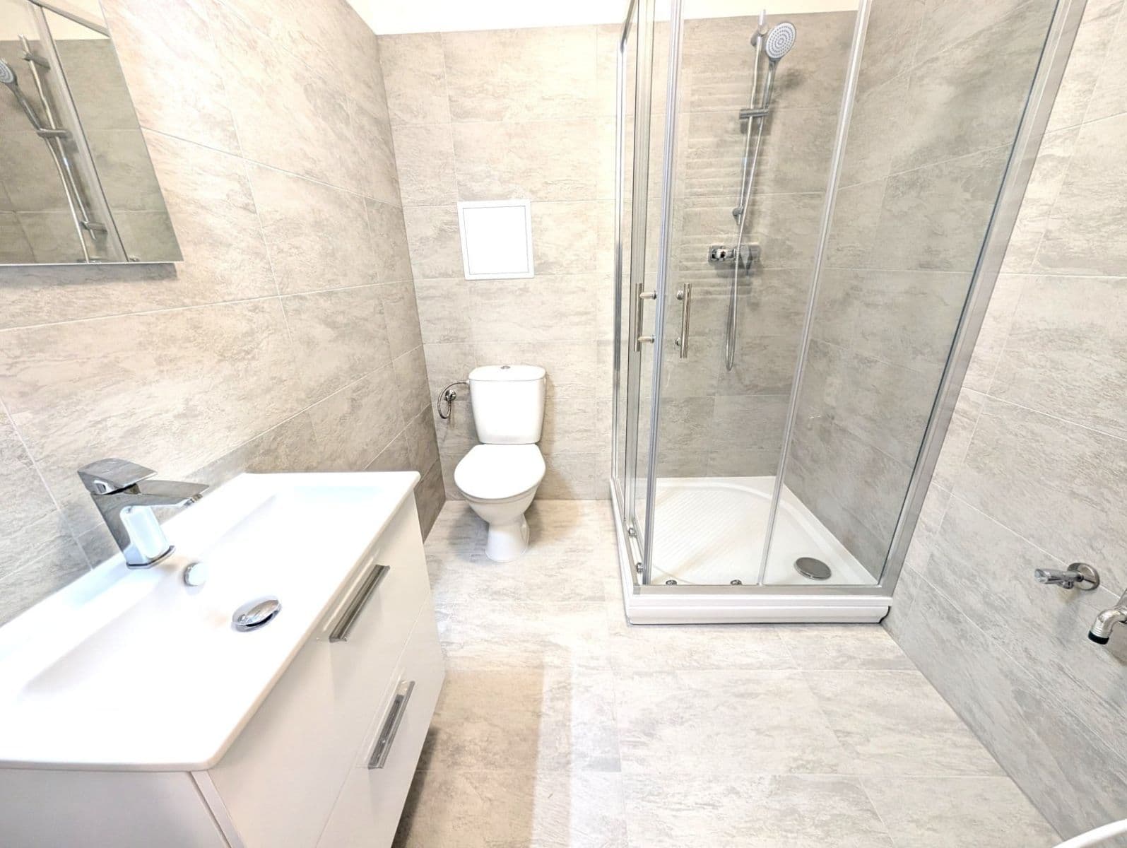 1 bedroom with open-plan kitchen flat to rent, 37 m², Dukelská, Havířov, Moravskoslezský Region 1 bedroom with open-plan kitchen flat to rent, 37 m², Dukelská, Havířov, Moravskoslezský Region