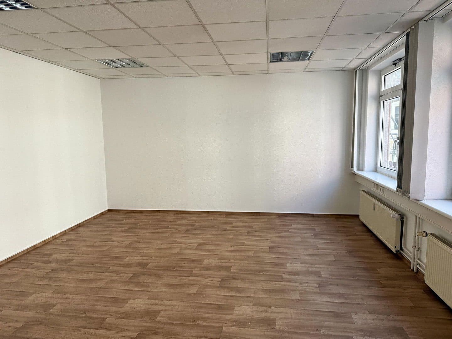 office to rent, 85 m², Lübecker Straße 25-27, Schwerin - Altstadt, Mecklenburg-Vorpommern office to rent, 85 m², Lübecker Straße 25-27, Schwerin - Altstadt, Mecklenburg-Vorpommern