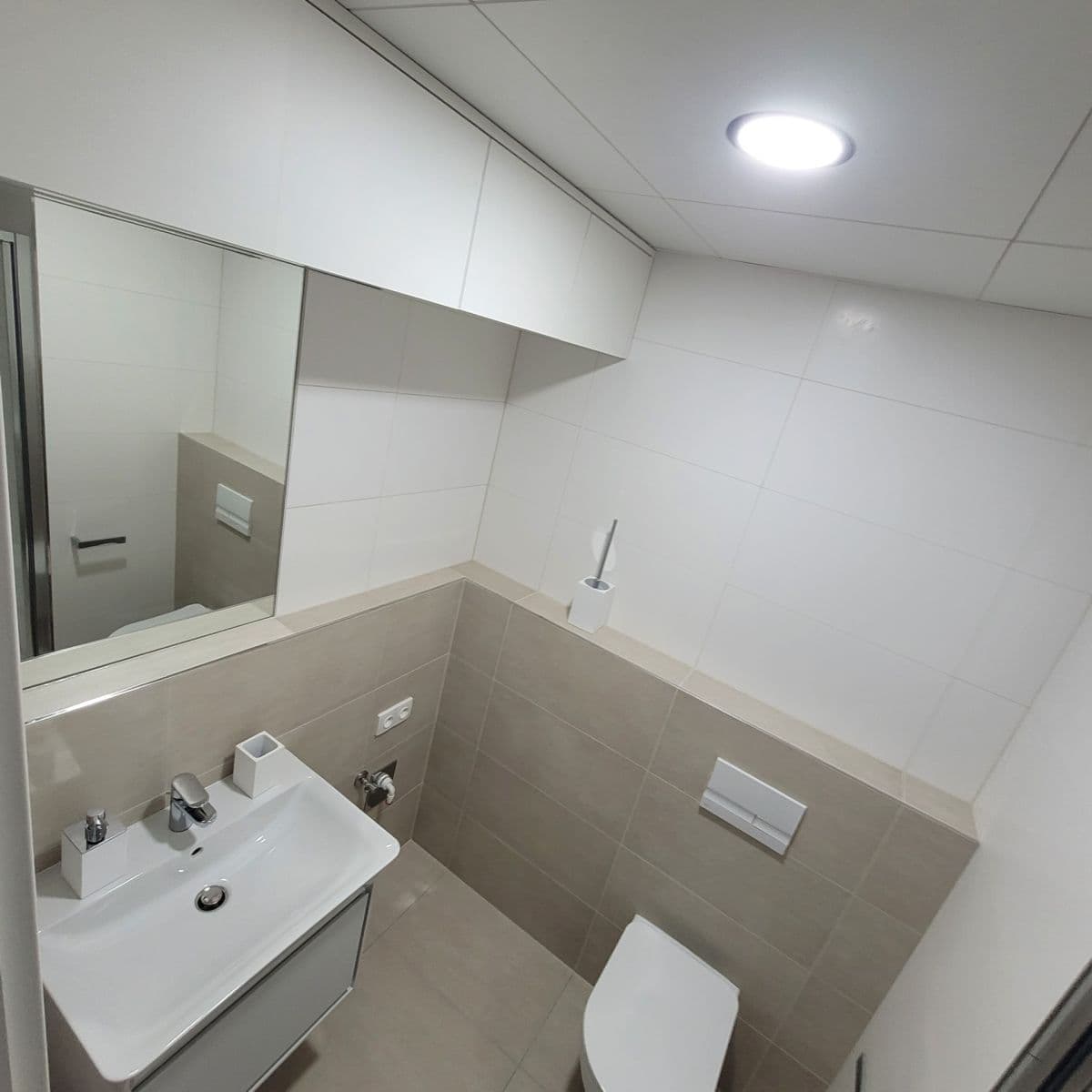 Studio flat to rent, 22 m², Plzeňská, Prague, Prague Studio flat to rent, 22 m², Plzeňská, Prague, Prague