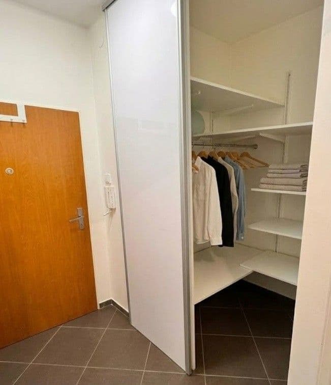 Studio flat to rent, 26 m², Sokolovská, Prague, Prague Studio flat to rent, 26 m², Sokolovská, Prague, Prague