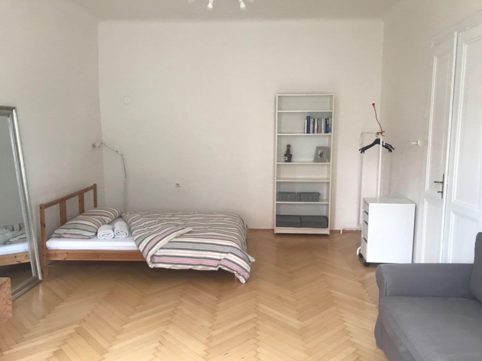 1 bedroom with open-plan kitchen flat to rent, 48 m², U Průhonu, Prague, Prague 1 bedroom with open-plan kitchen flat to rent, 48 m², U Průhonu, Prague, Prague