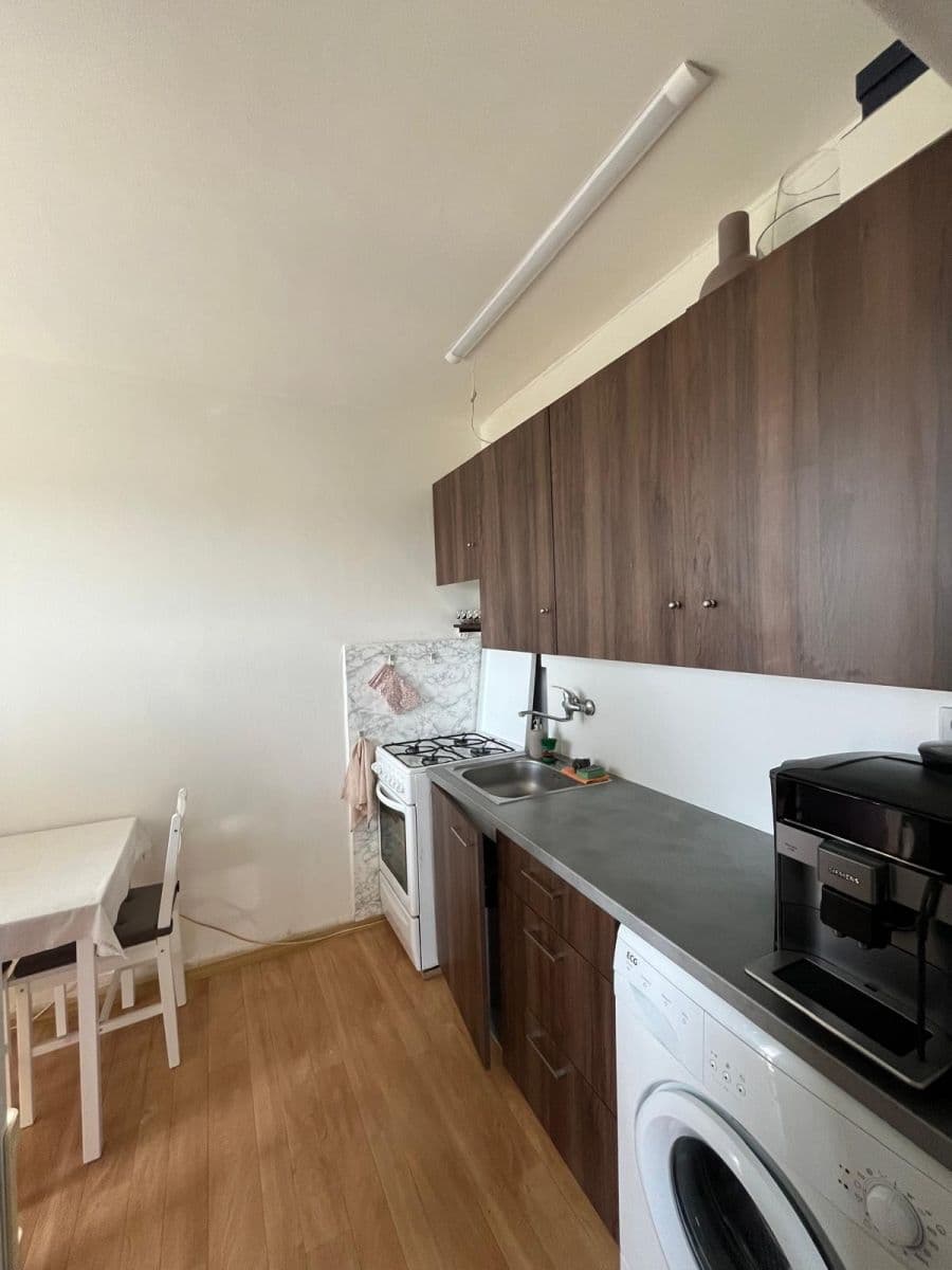 2 bedroom flat to rent, 41 m², Průběžná, Ostrava, Moravskoslezský Region 2 bedroom flat to rent, 41 m², Průběžná, Ostrava, Moravskoslezský Region