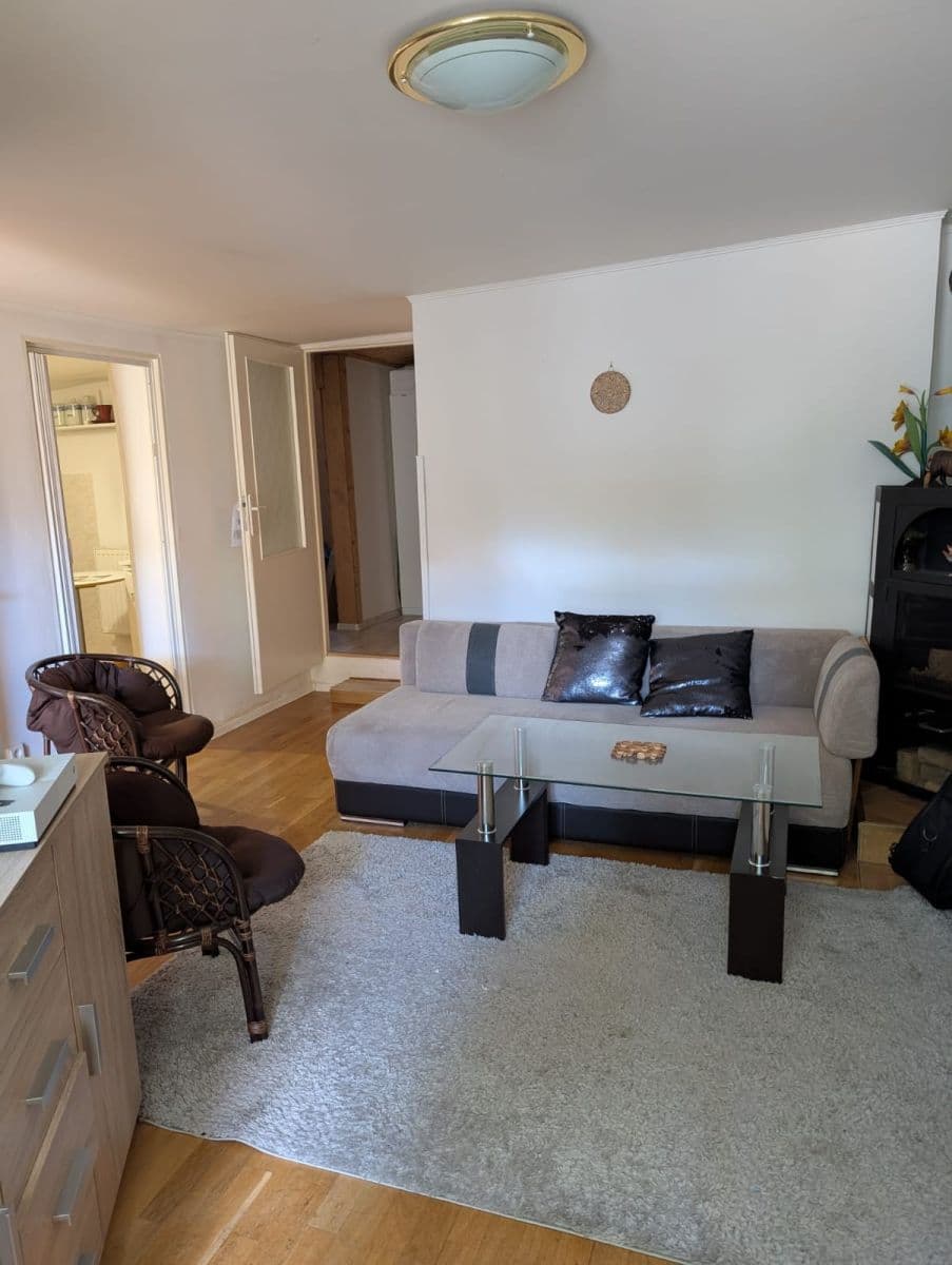 1 bedroom with open-plan kitchen flat to rent, 43 m², Kamencová, Prague, Prague 1 bedroom with open-plan kitchen flat to rent, 43 m², Kamencová, Prague, Prague